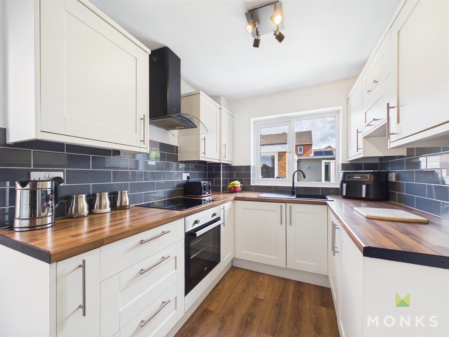 37 Dale Road, Shrewsbury, SY2 5TE For Sale